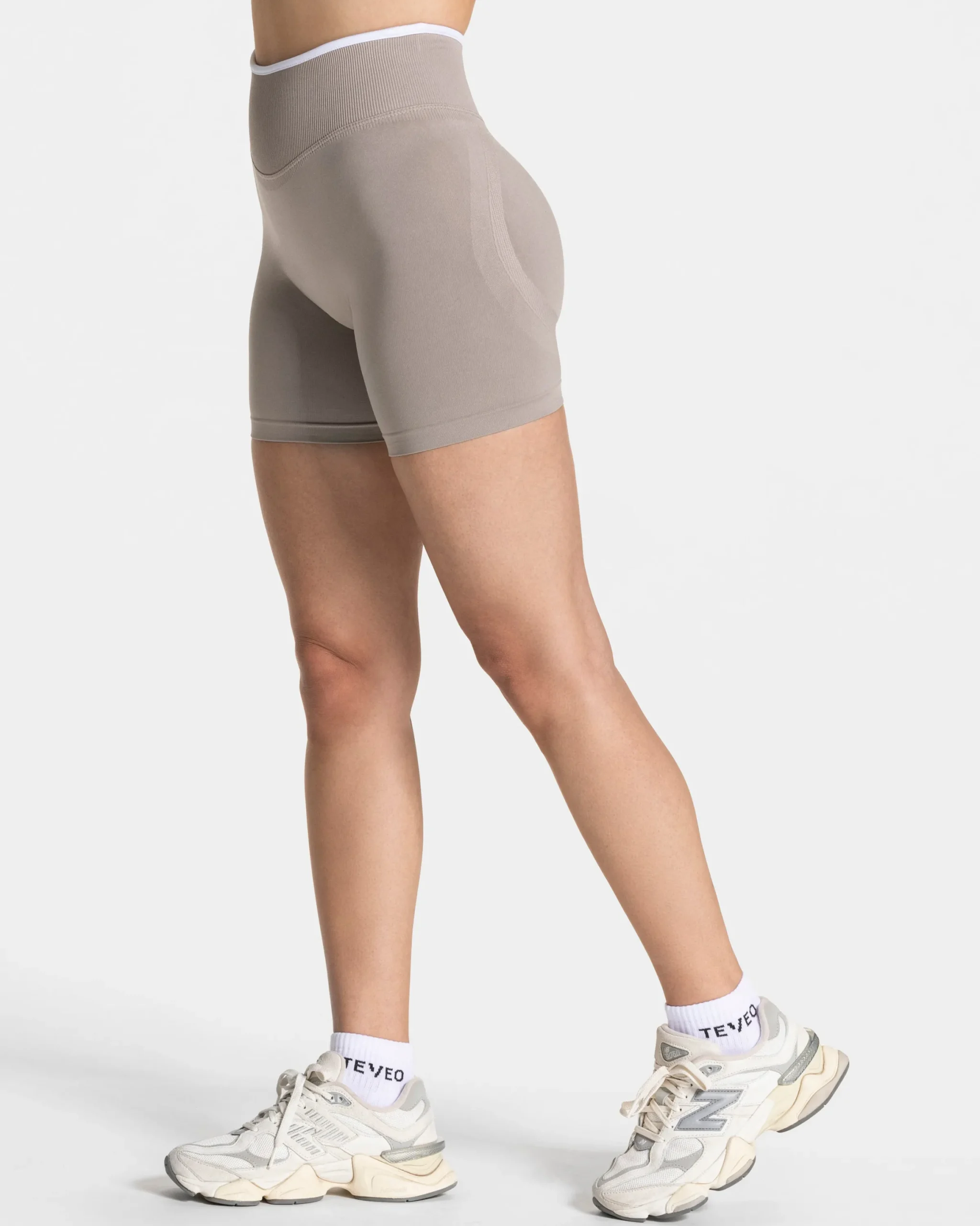 Online Short Ignite Sculpt scrunch « stone » Femme Shorts