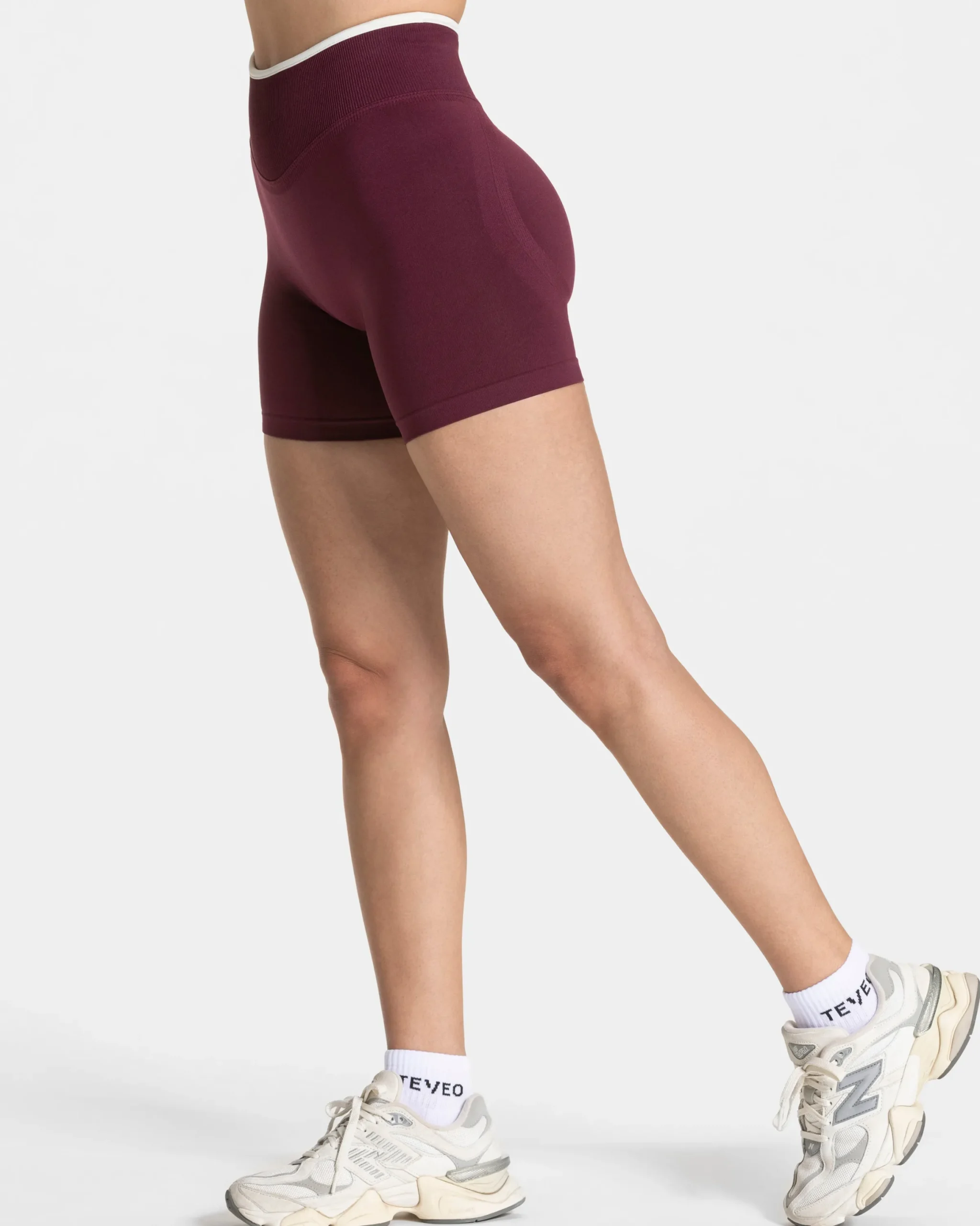 Online Short Ignite Sculpt scrunch « prune » Femme Shorts