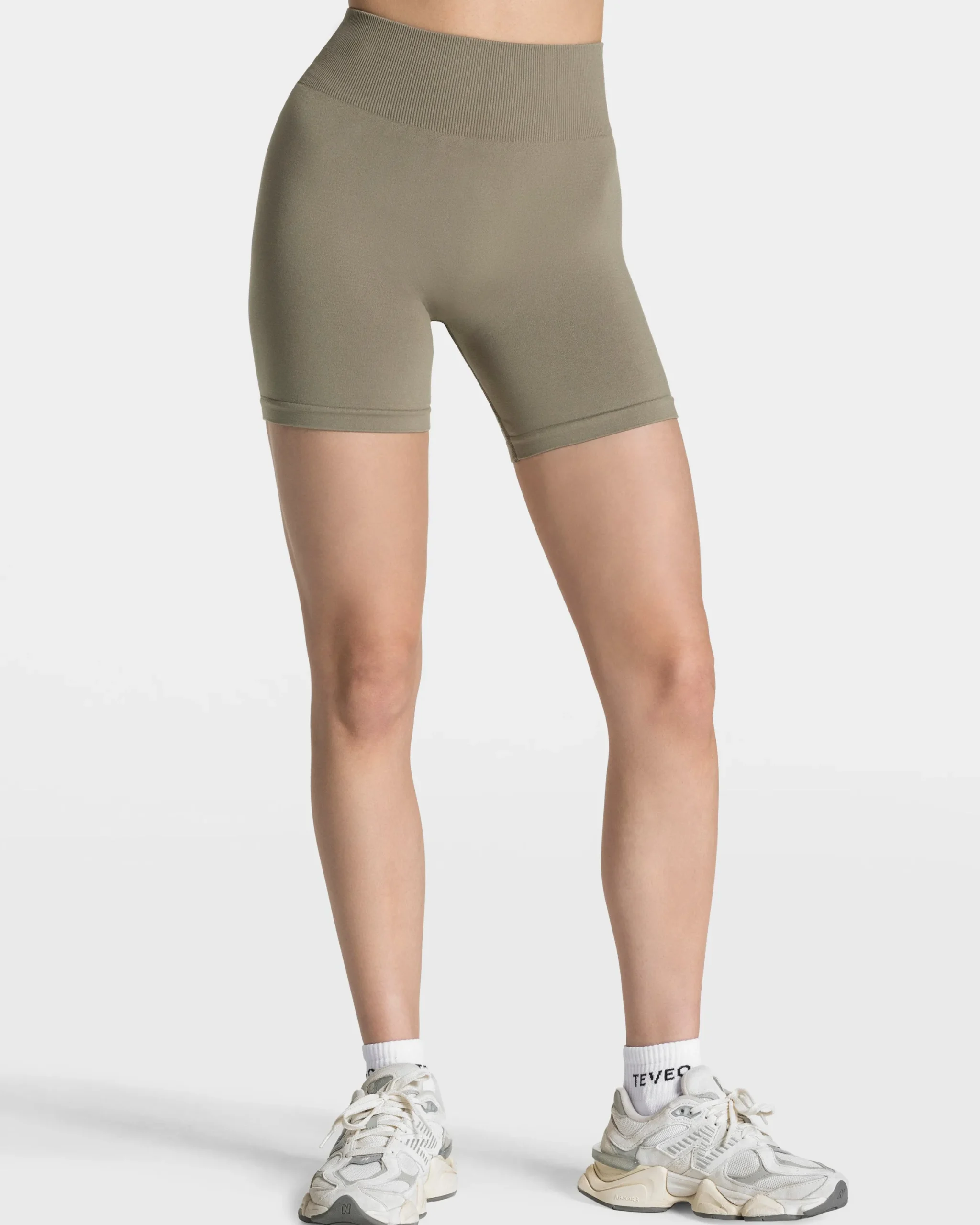 Discount Short Timeless Pro « kaki » Femme Shorts